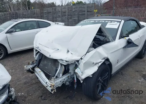 2011 Ford Mustang V6 Premium from USA, damaged, VIN 1ZVBP8EM7B5109928